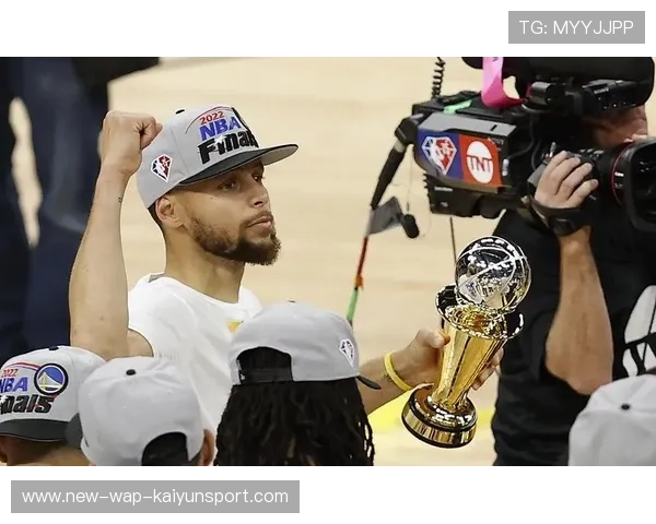 勇士双线补强，重返辉煌的关键之路